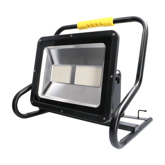 LED bouwlamp op standaard waterdicht klasse 2 – 150 Watt