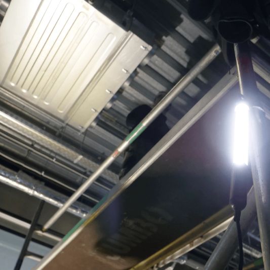 LED werklamp en looplamp met haak 350 Lumen